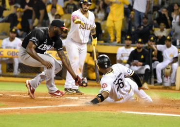 Águilas llegan a 25 victorias tras vencer a los Leones