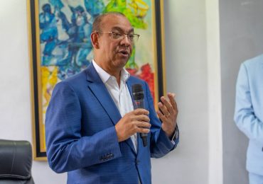 Deligne resalta gobierno Abinader encara ruido con transparencia, hechos y rendición de cuentas.