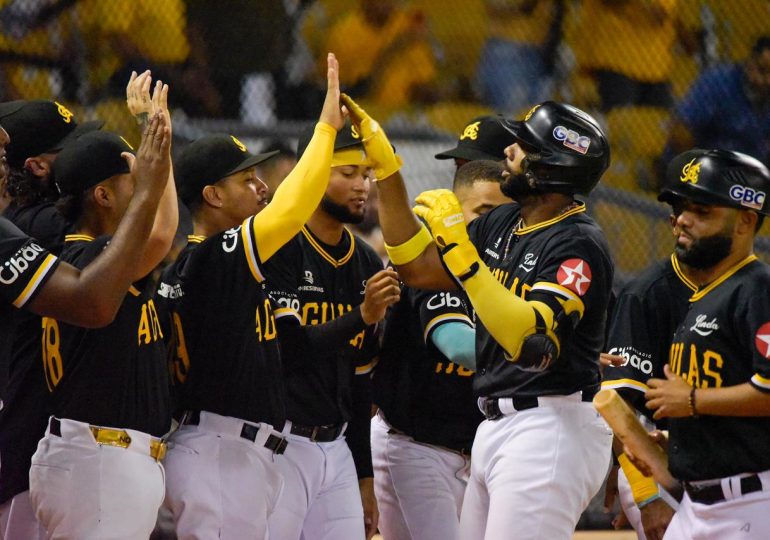 Águilas Cibaeñas vencen Gigantes y siguen imbatibles en la casa