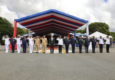 Presidente Abinader encabeza cuadragésima octava graduación de 64 nuevos cadetes de la Policía Nacional formados bajo el Modelo de Transformación