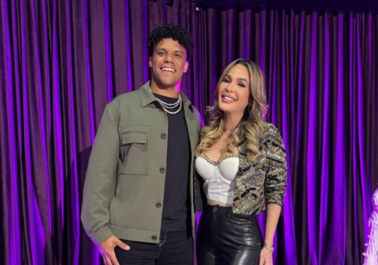 Video | Juan Soto continuó pidiendo “bola” y usando carros públicos tras firmar bono millonario a los 16 años