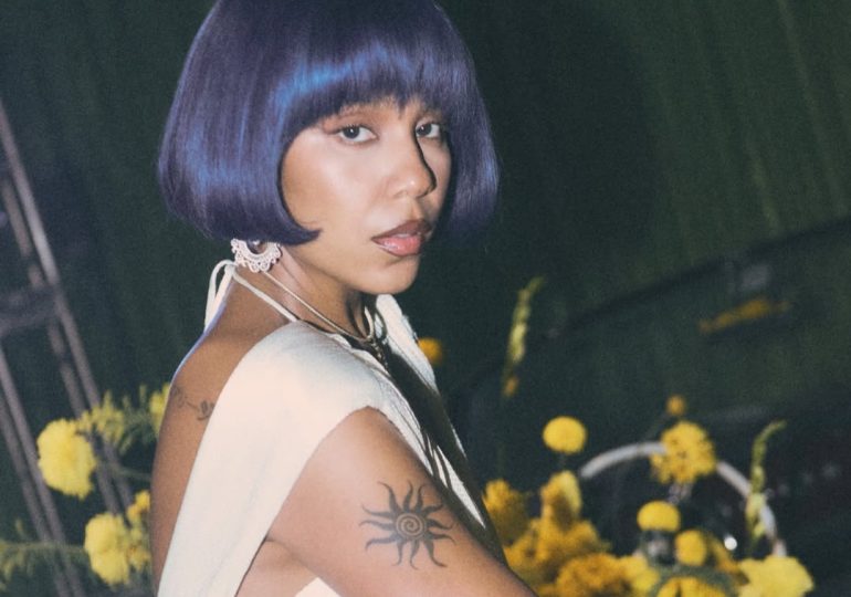 Tokischa deslumbra como invitada de honor en la primera edición del Mercado de las Flores en México, organizado por Marie Claire