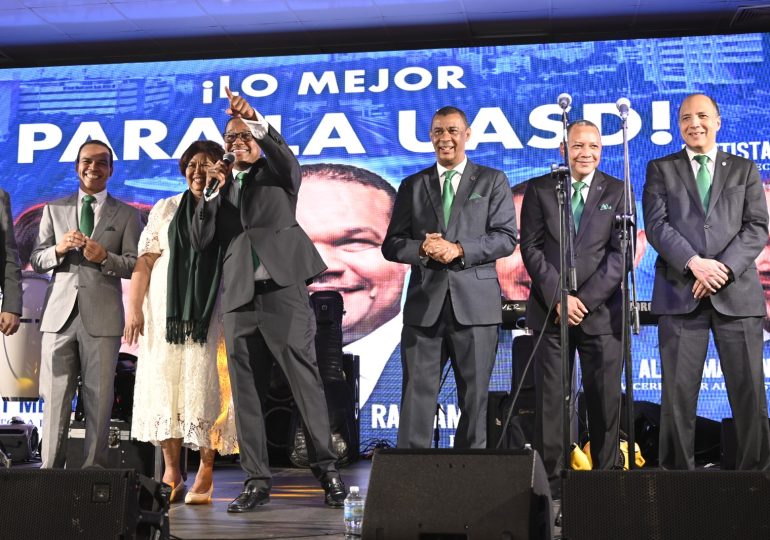 Radhamés Silverio ofrece tradicional fiesta a servidores académicos y administrativos de la UASD