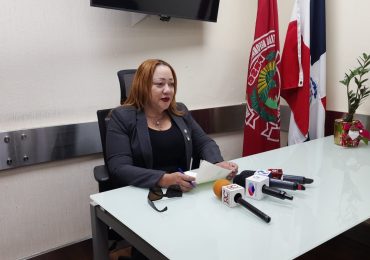 Video | Diputada del PRSC pide cadena de oración por la salud de su esposo