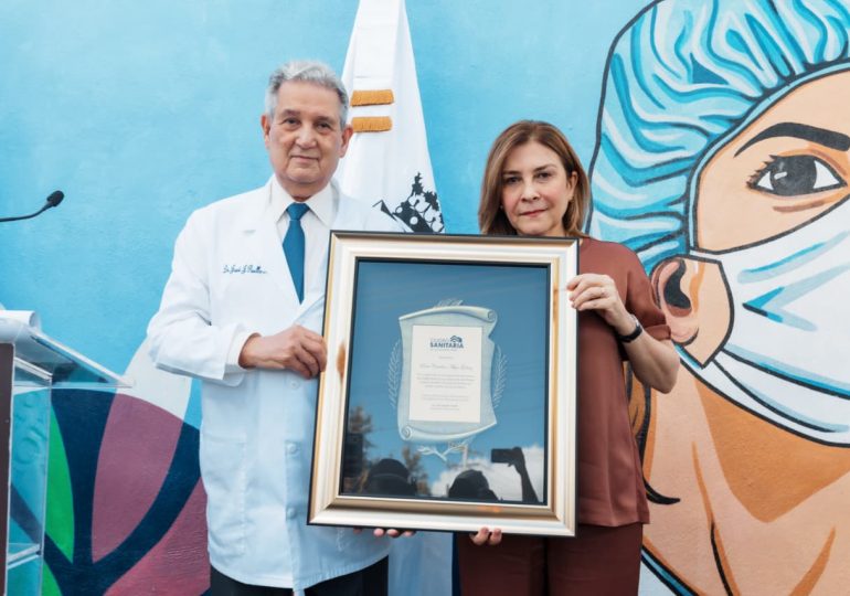 Video | José Joaquín Puello reconoce a Carolina en la inauguración del parque lineal Ciudad Sanitaria