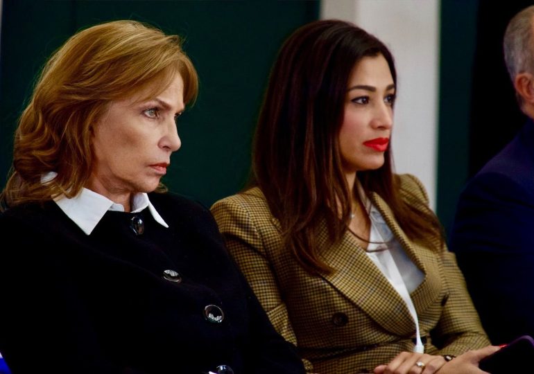 Homenaje a Peggy Cabral