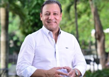 Abel Martínez llama al Gobierno a intervenir de urgencia ante crisis de agua que afecta a Santiago