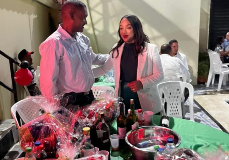 Diputada Tayluma Calderón celebra encuentro navideño