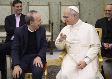 El papa reclama una acción coordinada de toda la sociedad para regular la IA