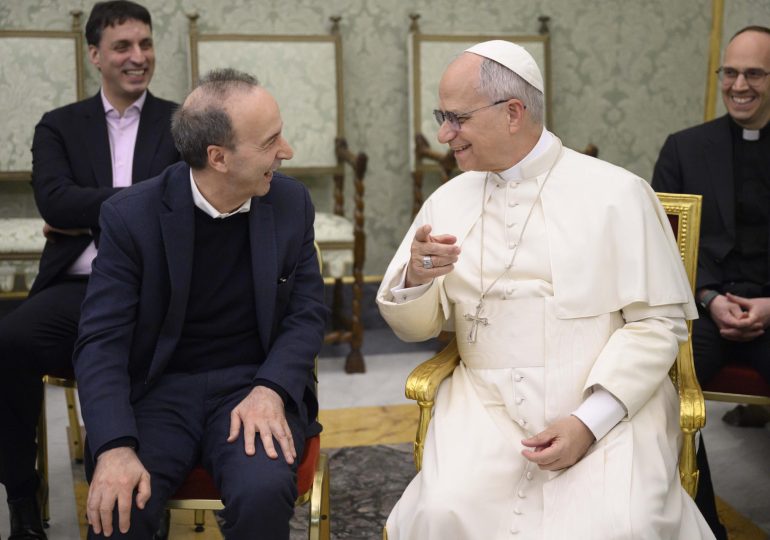 El papa reclama una acción coordinada de toda la sociedad para regular la IA