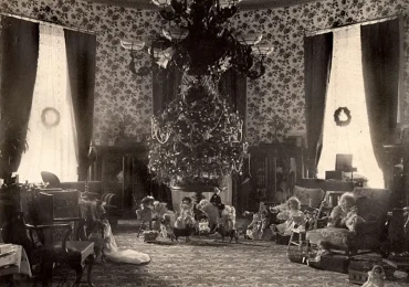 El ingeniero que cambió la Navidad con las primeras luces eléctricas en un árbol hace 143 años