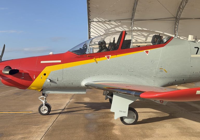 Video | La princesa de Asturias efectúa su primer vuelo en solitario en la Academia del Aire