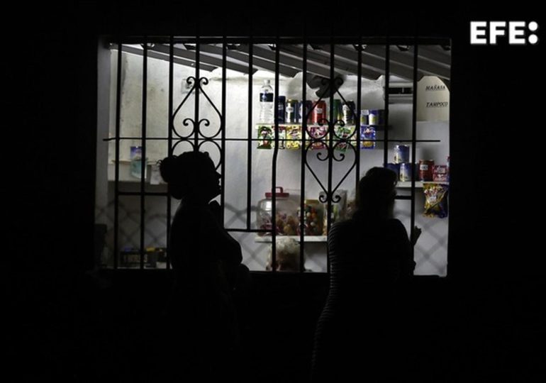 México envía 80.000 barriles de combustible a Cuba para aliviar sus apagones