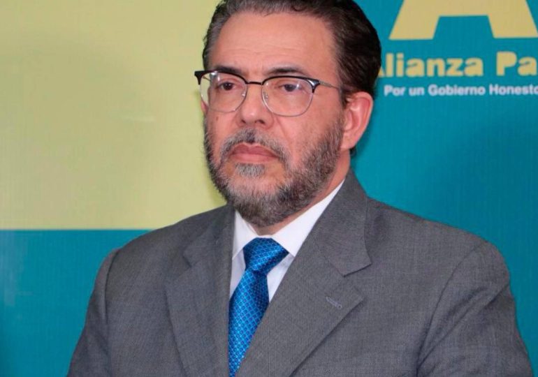 Guillermo Moreno califica como “correcta” decisión de Abinader de remitir caso de presunto desfalco al Ministerio Público