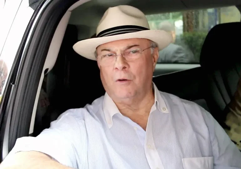 Hipólito Mejía elogia chacabanas de Cristian Lagares: "Esto es creatividad y buena tela"