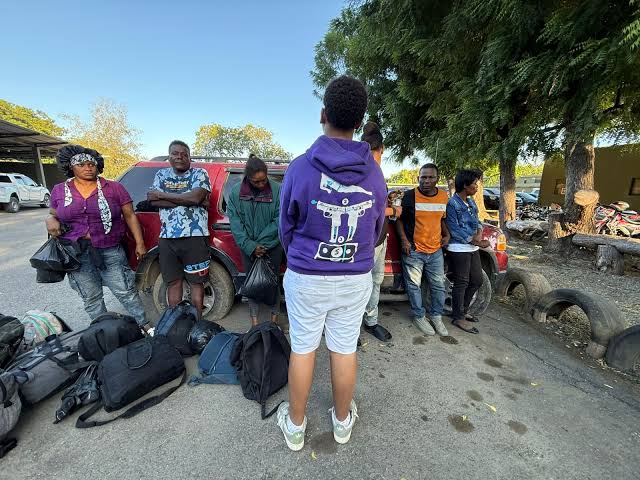 Ejército detiene dos vehículos y rescata menor dominicano durante operativos contra la migración irregular en Ámina