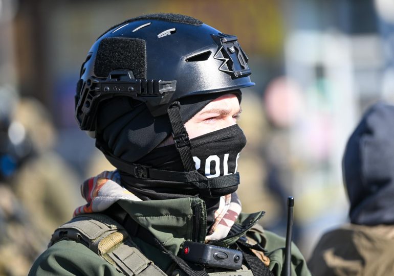 El hombre muerto en Mineápolis a manos de agentes de inmigración era enfermero en una UCI