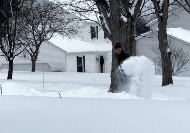 Al menos seis muertos y un millón de hogares sin electricidad por gran tormenta en EE.UU.