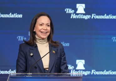 Machado dice que Rodríguez no representa a Venezuela y confía en una "transición ordenada"