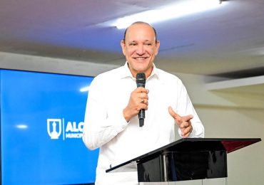 Alcalde Ulises Rodríguez destaca resultados concretos de FITUR en el posicionamiento turístico de Santiago