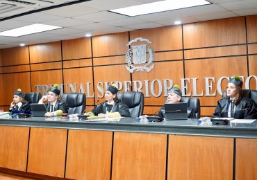 Tribunal Superior Electoral declara inadmisible acción de amparo contra Fuerza del Pueblo