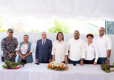 CONAPE realiza entrega y reapertura del nuevo espacio del Hogar de Día de Neiba