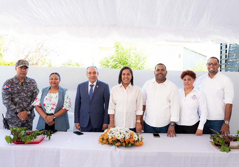 CONAPE realiza entrega y reapertura del nuevo espacio del Hogar de Día de Neiba