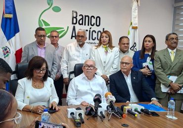 Banco Agrícola exhibe resultados y controles ante críticas sobre su manejo