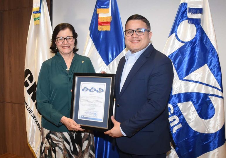 CNSS recibe certificación ISO 9001 y recertificación de las normas ISO 37001 e ISO 37301