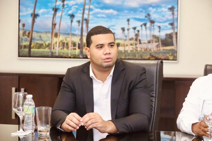 Crece respaldo social a Darian Vargas para dirigir el ITLA tras destitución de exrector