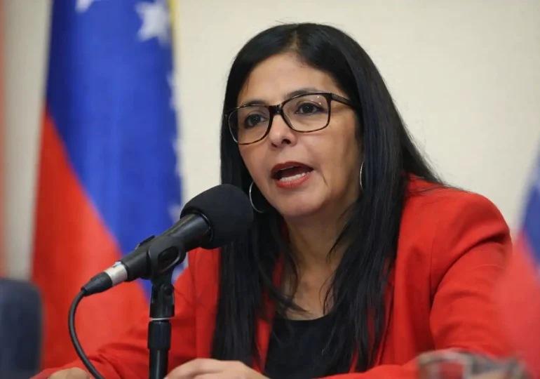 Trump aclara que Rubio está hablando con Delcy Rodríguez en Venezuela