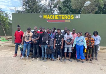 Video | Ejército intercepta jeepeta con 20 haitianos indocumentados en Mao, Valverde