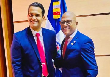 Video | El CMD repudia atropello contra médico en el Hospital Robert Reid Cabral