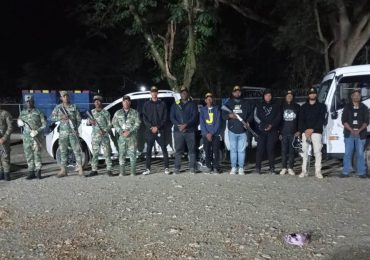 En 24 Horas Migración deporta 910 y detiene 1,105 durante operativos de interdicción