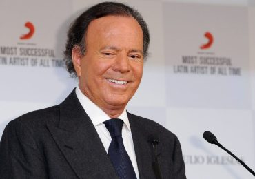 La Fiscalía española archiva la denuncia contra Julio Iglesias por falta de competencia