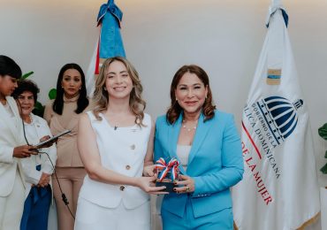 Gloria Reyes asume el Ministerio de la Mujer y sitúa la igualdad como base de la democracia