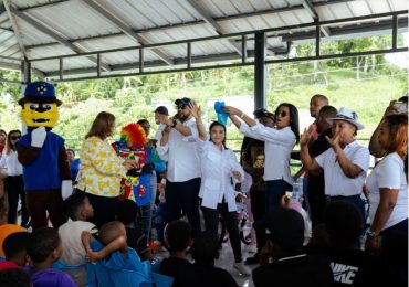 “La ruta de la Felicidad” tuvo 19 paradas de alegría, diversión, sonrisas y esperanza en toda la provincia de San Cristóbal