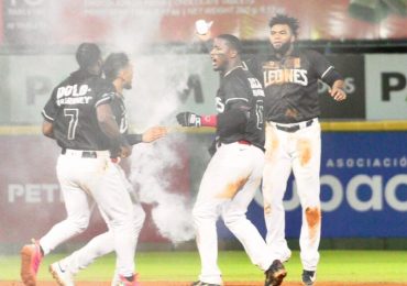 Video: Hit de Lake deja a Gigantes en el terreno y Leones quedan solos en primero