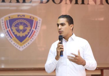 Exalcalde de Villa Tapia rechaza proyecto que elimina sanciones penales a funcionarios por incumplimiento presupuestario