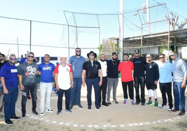 Nelson Cruz y la Fundación Boomstick23 benefician a miles de ciudadanos con jornada social en Las Matas de Santa Cruz, Montecristi
