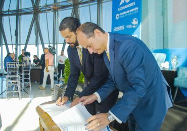ADOTURD y Médico Express firman acuerdo estratégico para integrar turismo deportivo y salud en República Dominicana