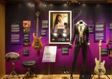 Video | La exhibición de Selena reúne objetos íntimos en un momento clave para su familia