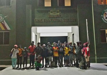 Ejército detiene 28 migrantes haitianos localizados con vigilancia de drones en Dajabón