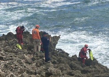 Defensa Civil mantiene búsqueda de hombre desaparecido en el mar Caribe