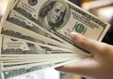 Dólar se mantiene estable y se vende a RD$62.98 este miércoles