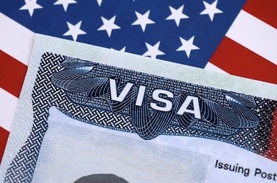 Restricción migratoria: Trump suspende visas a 75 países e incluye a Colombia, Rusia y Brasil