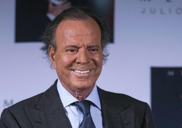 Exempleadas que denunciaron a Julio Iglesias afirman que lo hicieron para evitar nuevos abusos