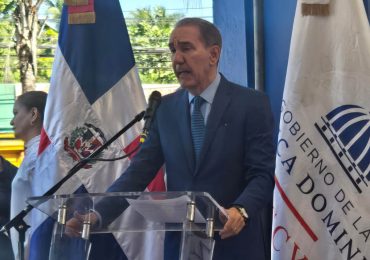 MESCyT promueve el inglés como pilar de la competitividad juvenil en Santo Domingo Este