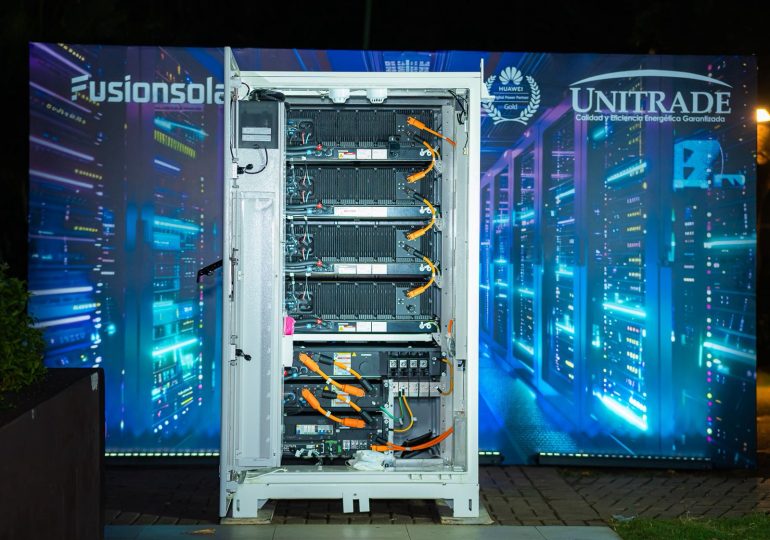 Unítrade presenta en República Dominicana el sistema de almacenamiento de energía LUNA2000-215