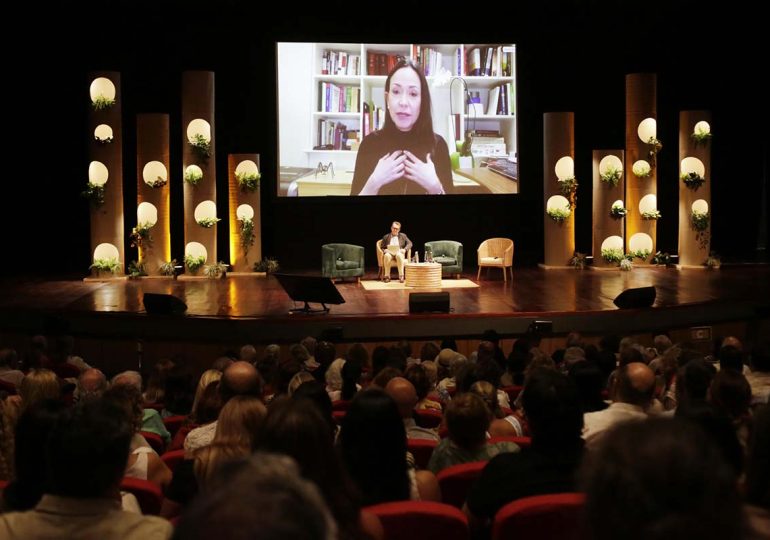 Video | Machado dice que Delcy Rodríguez es "incapaz" de liderar transición política en Venezuela